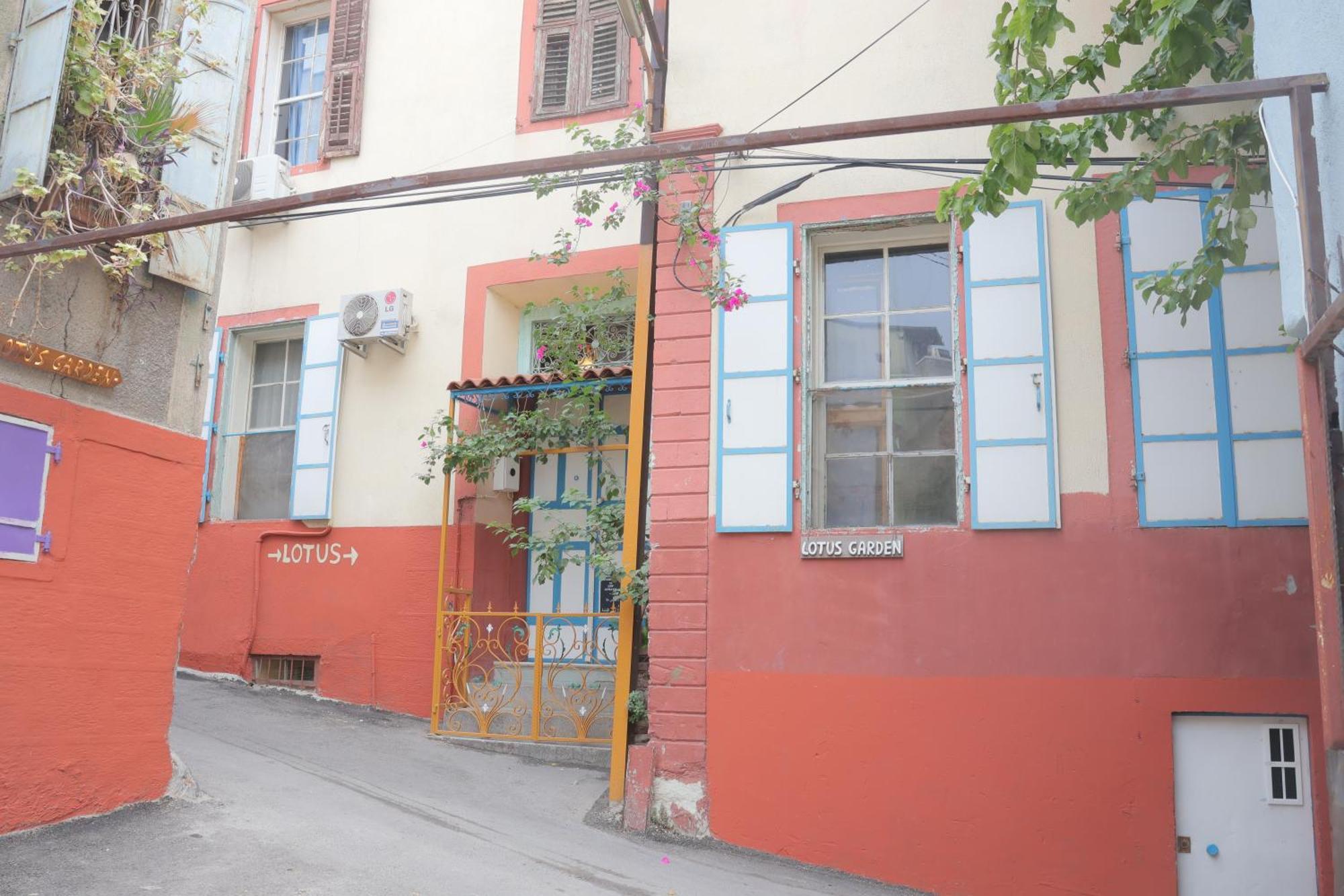 Lotus Garden Hostel Σμύρνη Εξωτερικό φωτογραφία