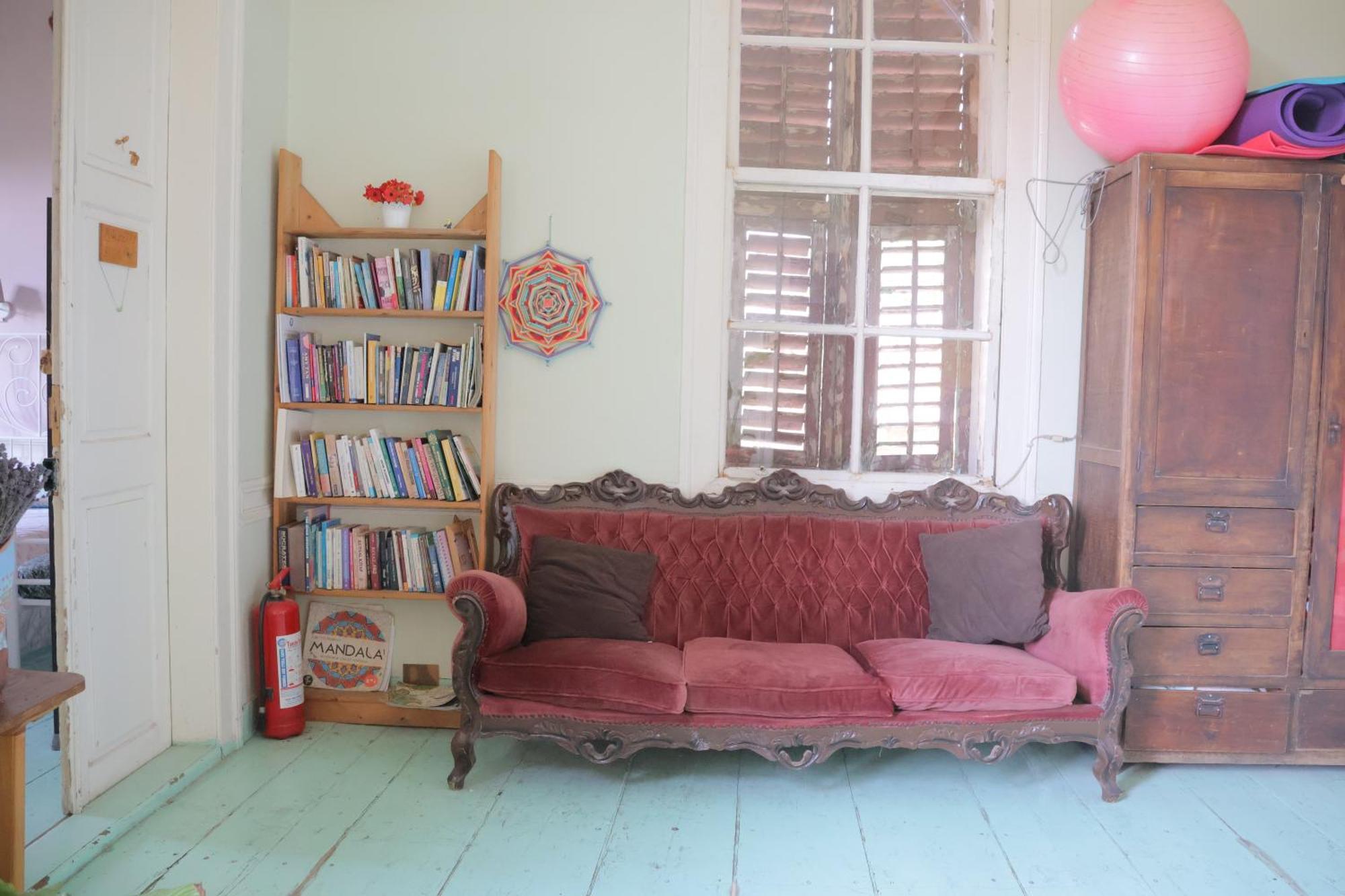 Lotus Garden Hostel Σμύρνη Εξωτερικό φωτογραφία