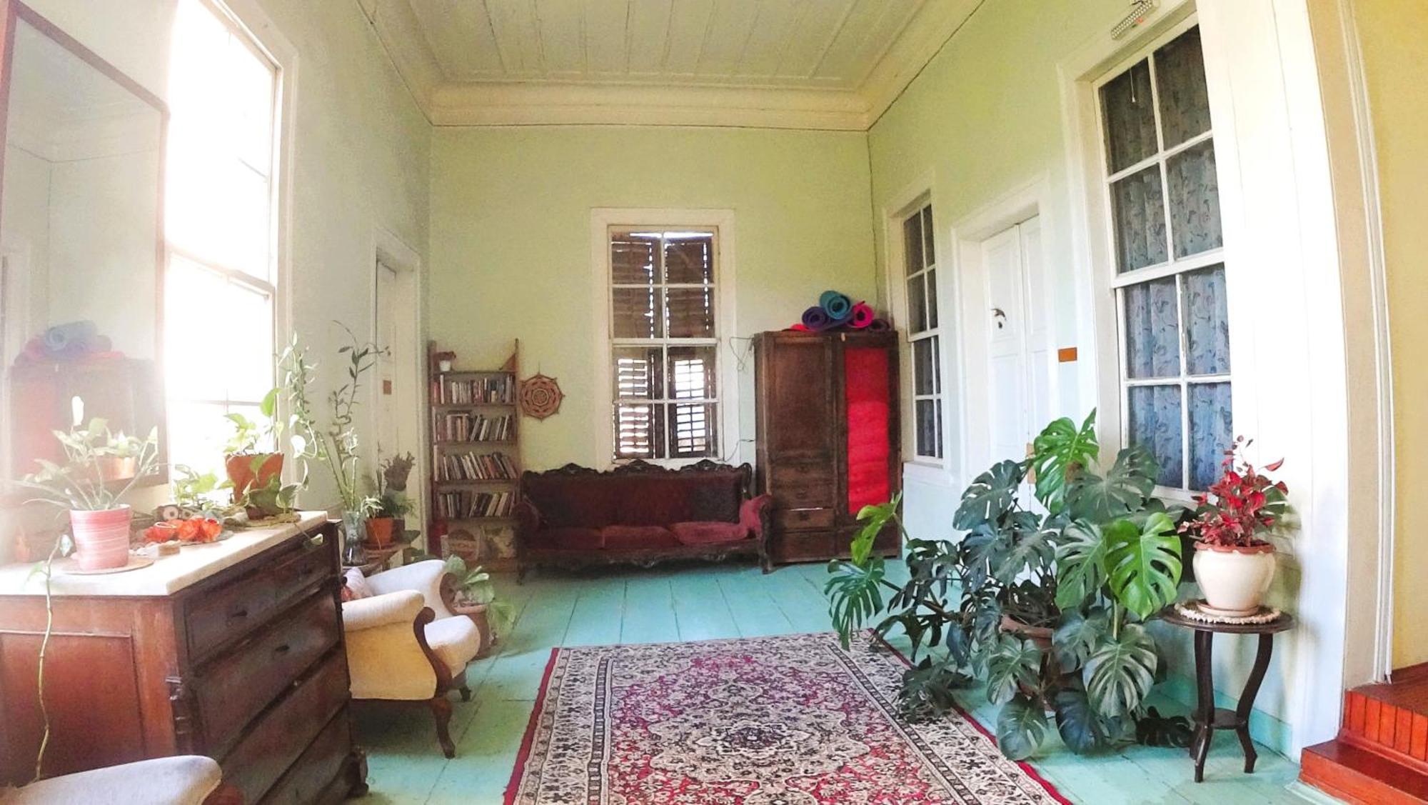 Lotus Garden Hostel Σμύρνη Εξωτερικό φωτογραφία